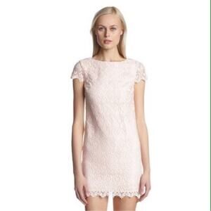 Cynthia Steffe | Reese Cap Sleeve Lace Shift Dress Size 2